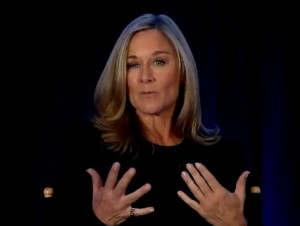 Angela Ahrendts pictures