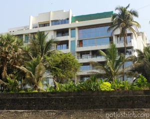 akshay kumar house juhu