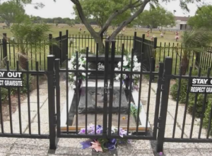 selena quintanilla burial grave