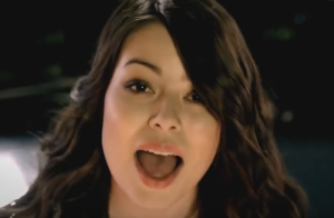 miranda cosgrove photo