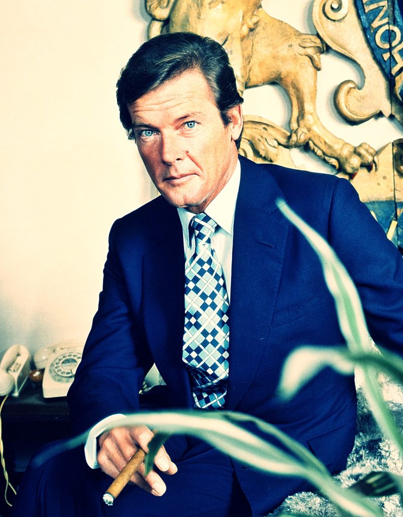 Roger Moore Net Worth, Age, Young Pics, Wife, Wiki, Book